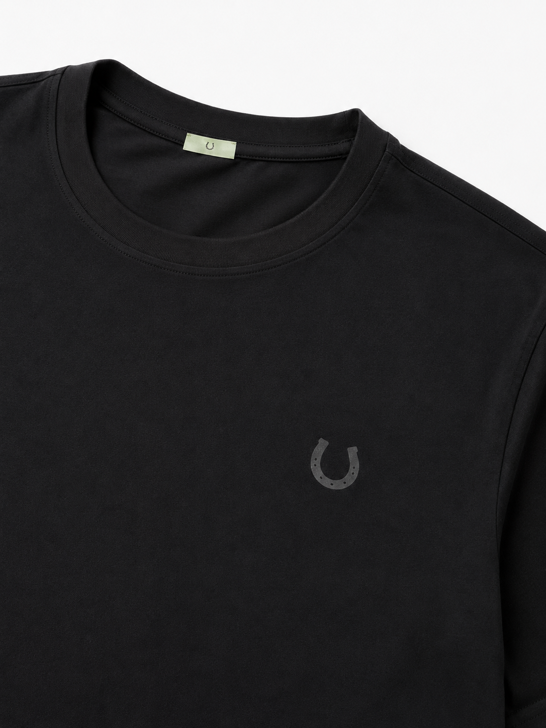 T-shirt Masculina Ferradura Preta